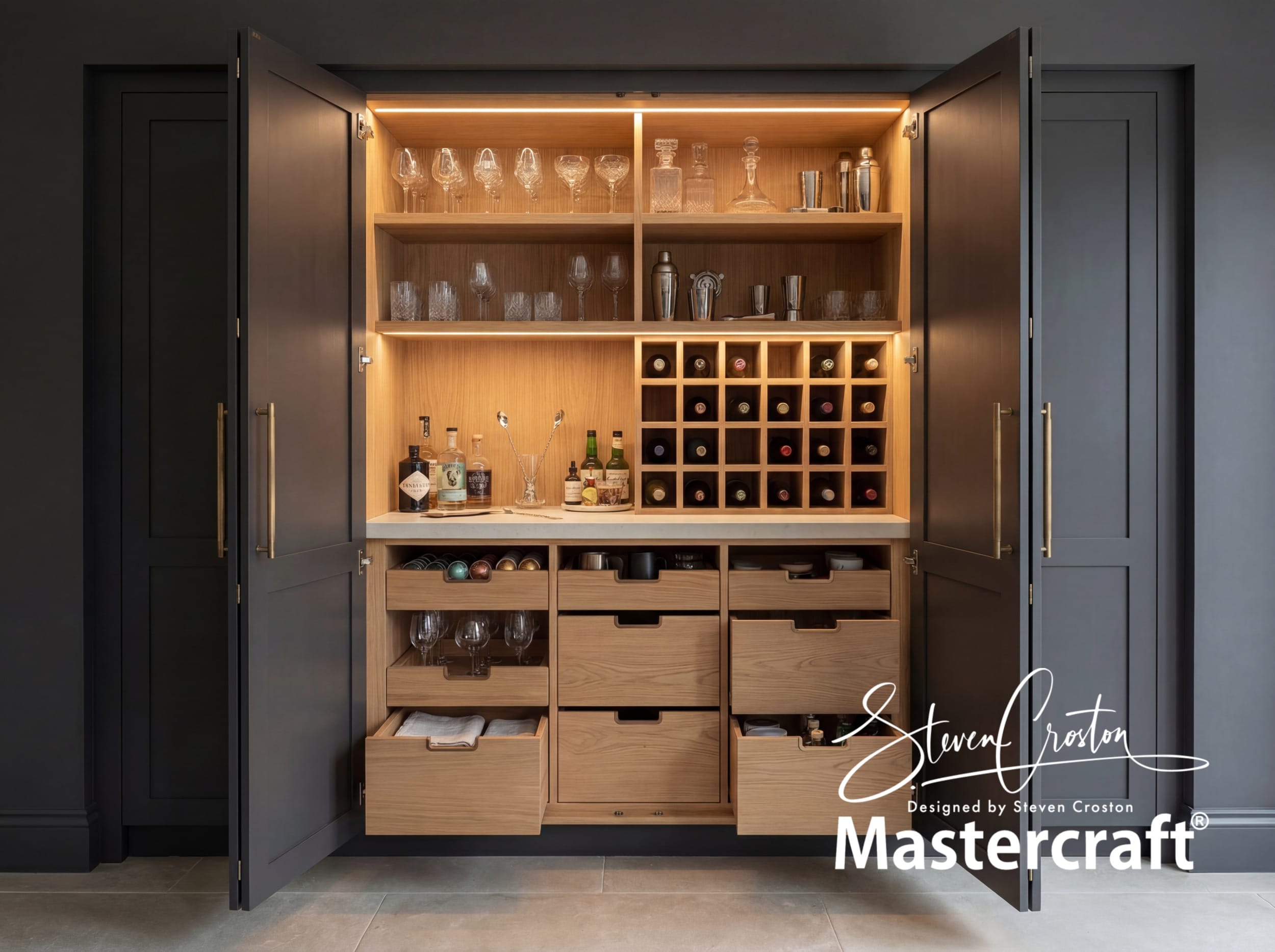 Bespoke Mastercraft kitchen cabinetry, double drinks4, handcrafted fitted kitchen design